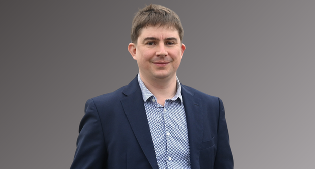 Dr. Simon Moser