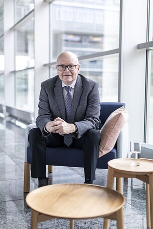Prof Ruckriegel
